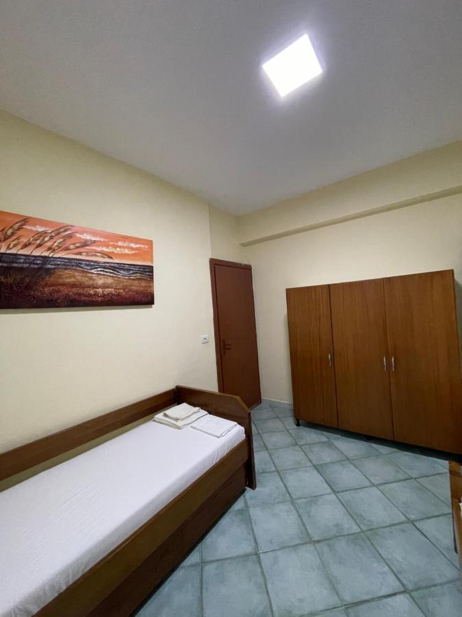 Elda'S Apartment Sarande Bagian luar foto