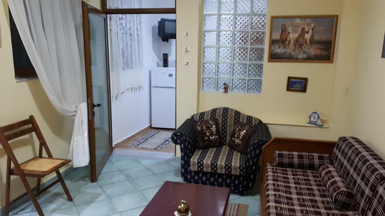 Elda'S Apartment Sarande Bagian luar foto